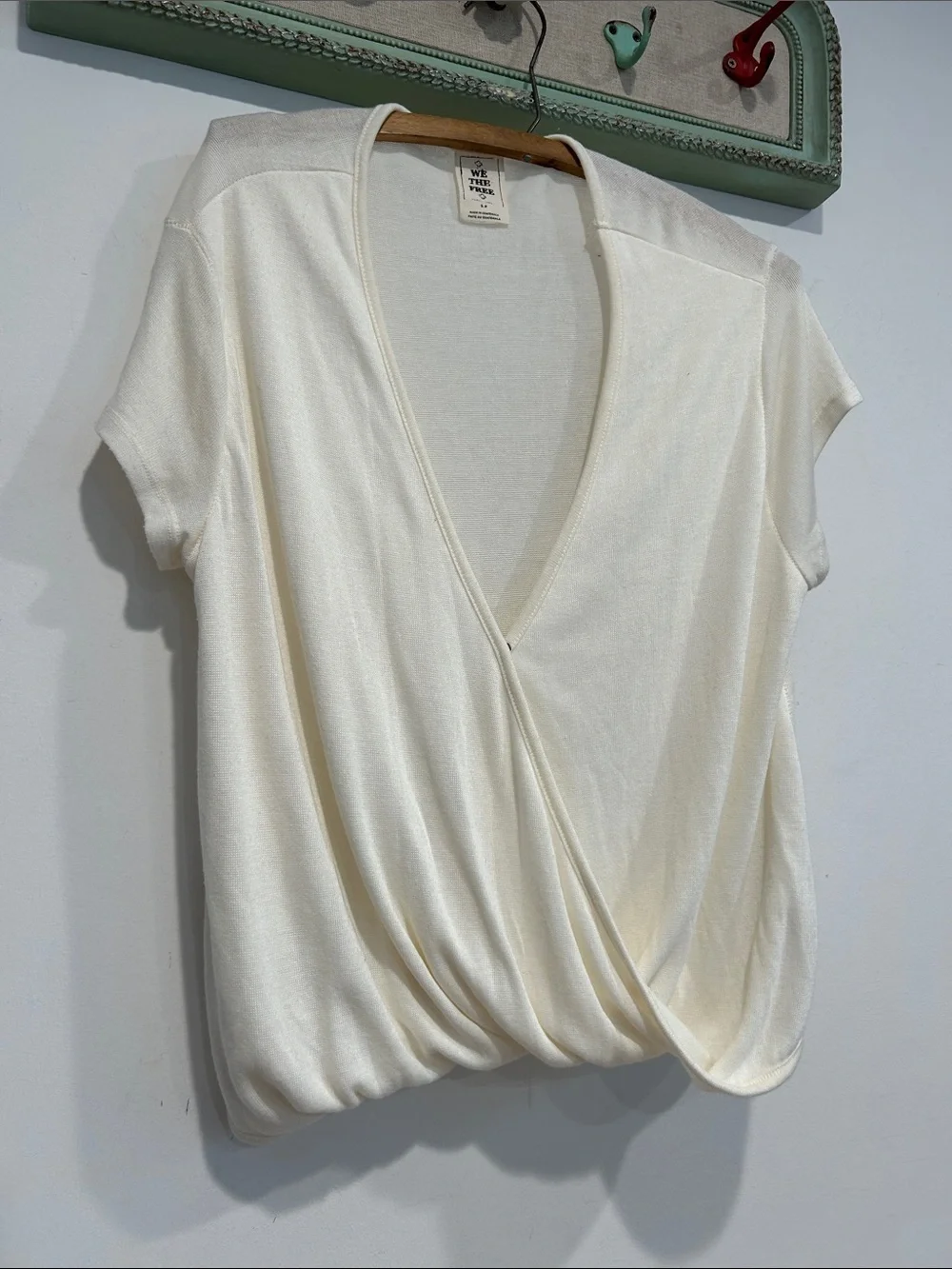 Free People Off-White Draped Surplice Short Sleeve bubble hem Top women’s small